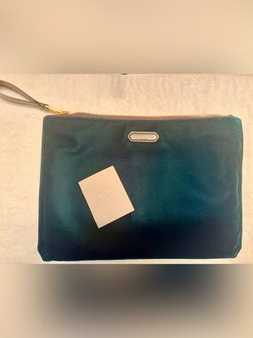 Tom Ford Buckley Green Velvet Messenger Pouch with Gold Hardware